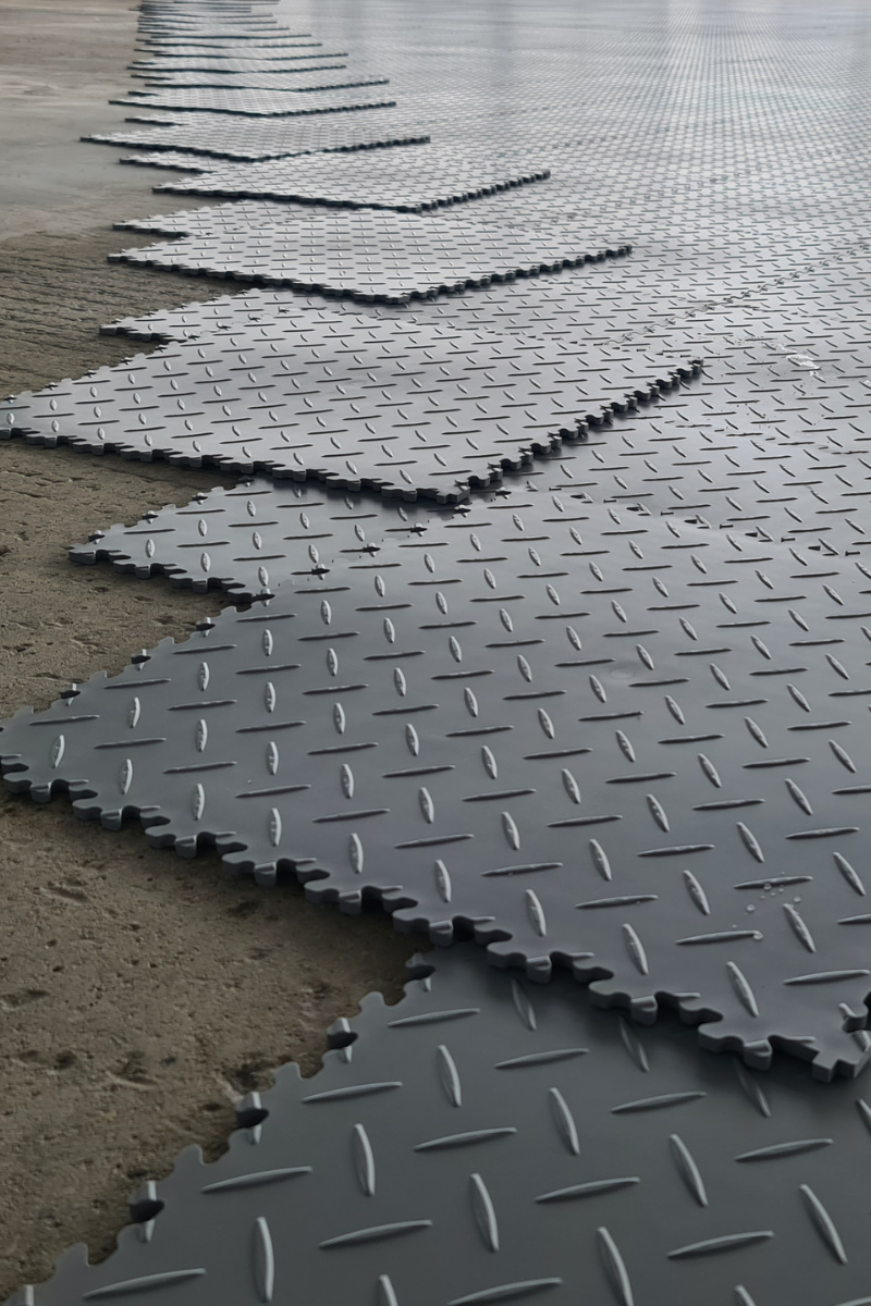 MACHINE | Plná dlažba