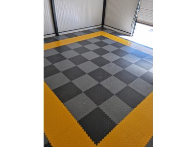 PVC dlažba Mosolut Machine Industrial+, diamant, žlutá